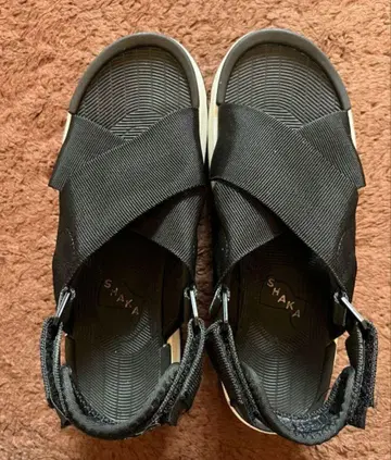 SHAKA 통굽 샌들 24cm 중고 새상품급