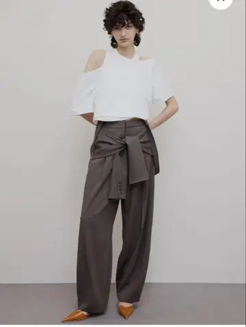 MEDI FAKE SLEEVE SUSPENDER PANTS 카키 M