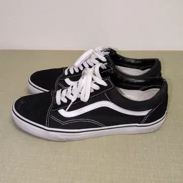 Vans 블랙 스니커즈