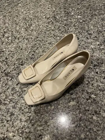 DIANA 화이트 베이지 스퀘어토 하이힐 22.5cm