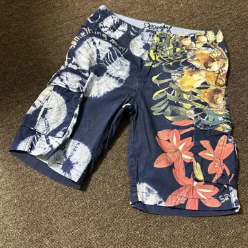 Desigual 꽃무늬 숏 팬츠 네이비