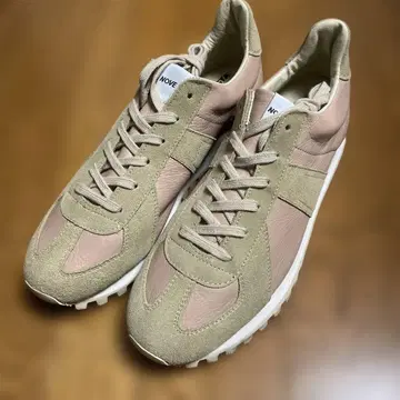 노베스타 독일 트레이너 가죽 트레일