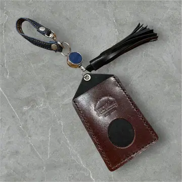 핸드메이드 가죽 릴 포함 패스 케이스
