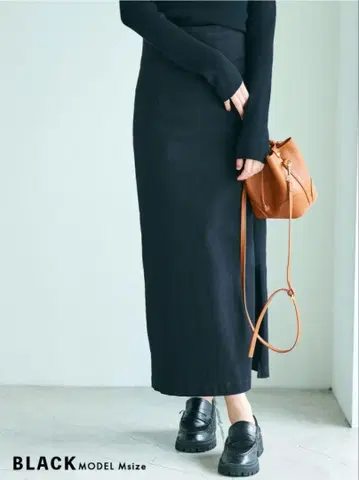 하이 웨스트 타이트 스커트 블랙 M 사이즈