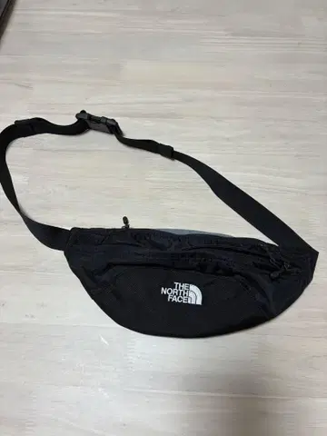THE NORTH FACE 바디백 블랙