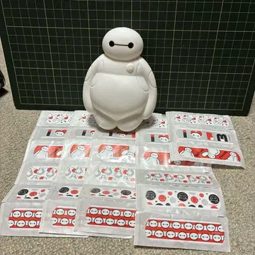 베이맥스 실리콘 케이스 포함 반창고
