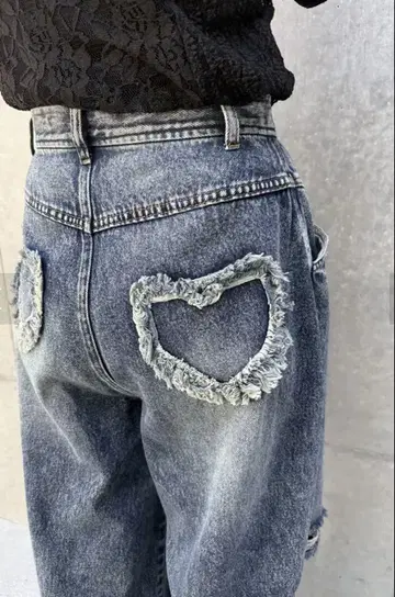 HEART PATCH DAMAGE DENIM PANTS 블루 26인치