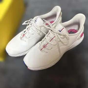 골프화 G/FORE 화이트/핑크 27cm