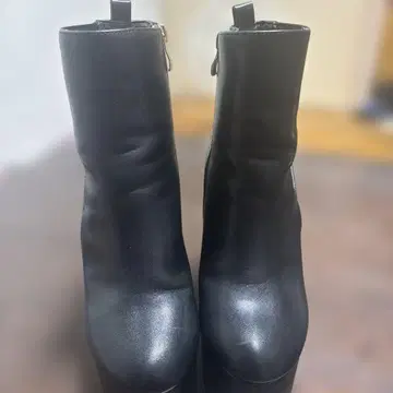 블랙 하이힐 부츠 통굽