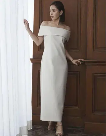 anuans 아누앙스 오프숄더 컨셔스 원피스 M 에크루