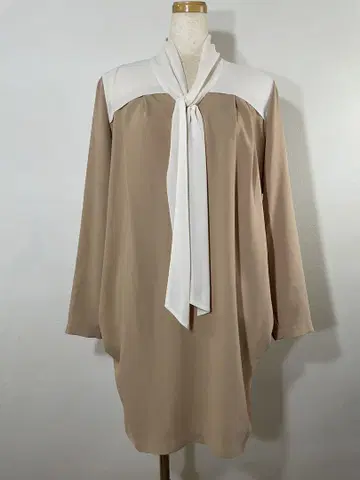 베이지 화이트 쉬폰 보타이 리본 코쿤 블라우스 긴팔 튜닉