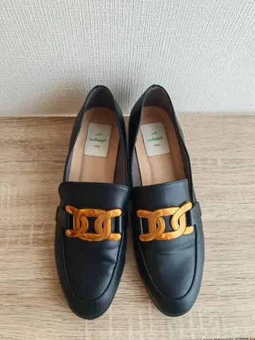 인챈티드 로퍼 골드 컬러 장식