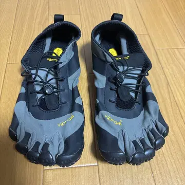 Vibram 트레일 러닝화 그레이/블랙 26cm