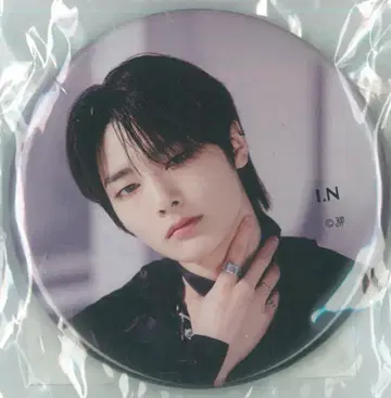 StrayKids 2023 5-STAR I.N 캔뱃지 블랙