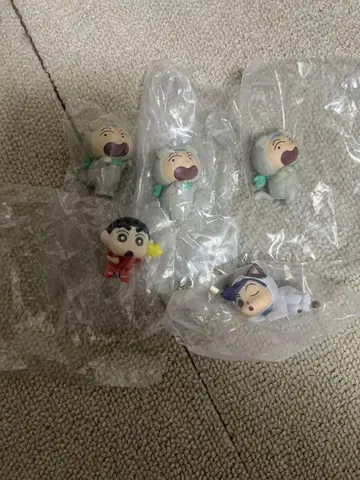 크레용 신짱 미니 피규어 5종 세트