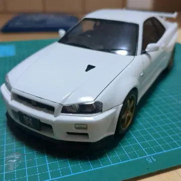 스카이라인 R34