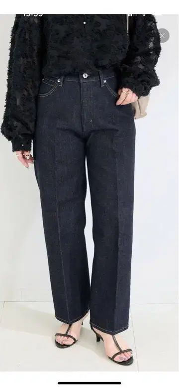 B.CSTOCK 미드 라이즈 테이퍼드 5포켓 JEAN