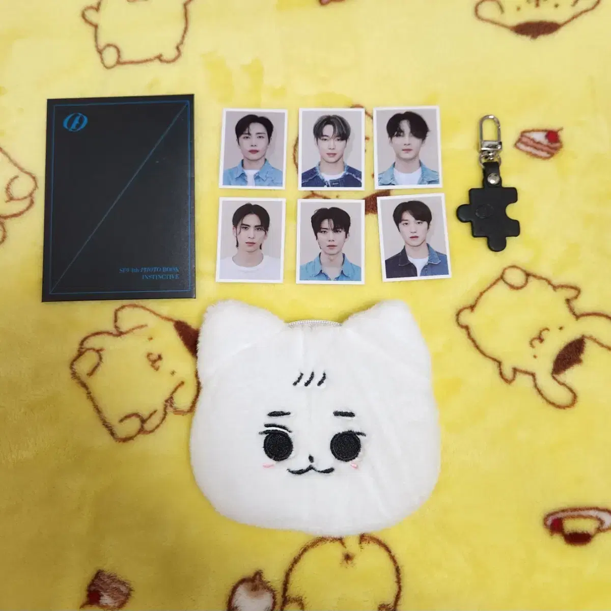 SF9 Album ID Photo Set Puzzle Keyring Hwiyoung Wallet