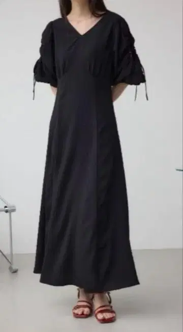 AZUL BY MOUSSY 퍼프 슬리브 원피스