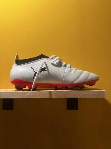 Puma One 축구화 스파이크 화이트/레드