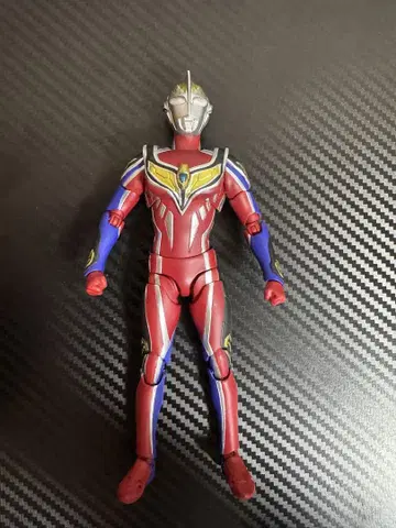 개조품 S.H.Figuarts 진골 조각 울트라맨 가이아 SSV 커스텀