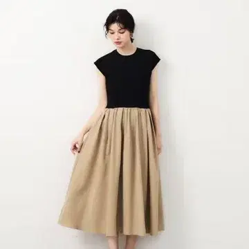 오파크 클립 프렌치 슬리브 니트 도킹 원피스