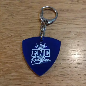 2025 FNC BAND KINGDOM 피크풍 키링 cnblue