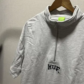 HUF 하프 지퍼 풀오버 반팔 맨투맨 반팔 트레이닝복