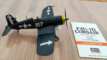 F4U-1D 커세어 1/72 스케일 프라모델 완제품