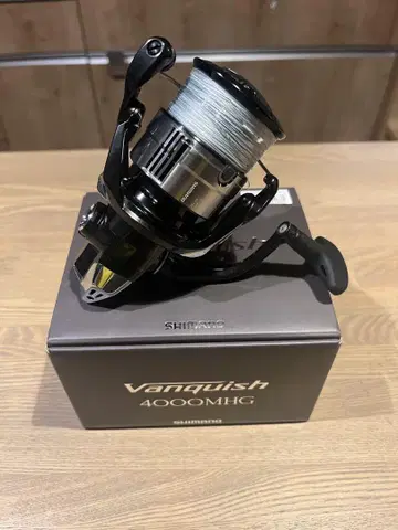 SHIMANO 23 뱅퀴시 4000MHG 스피닝 릴 컨디션 최상