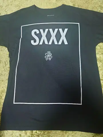 새상품급 sads 오버 실루엣 티셔츠