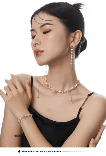 새상품 실버 925 소재 펄과 크리스탈 팔찌