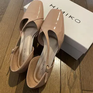 히미코 (HIMIKO) 사선 스트랩 플랫 펌프스