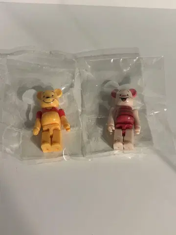 베어브릭 곰돌이 푸 2개 세트 100%