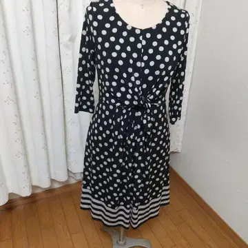 물방울 패턴 7부 소매 무릎 기장 원피스