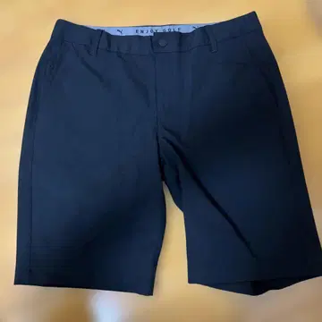 Puma 블랙 숏 팬츠