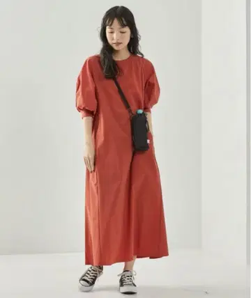 사우전드 마일 퍼프 슬리브 롱 원피스