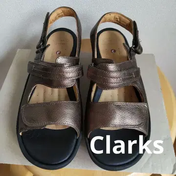 Clarks artisan 샌들