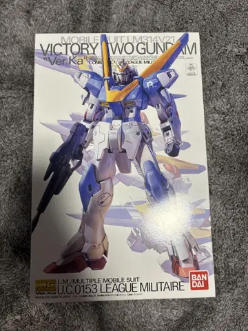 반다이 MG 기동전사 V 건담/V2 건담 Ver.Ka 1/100