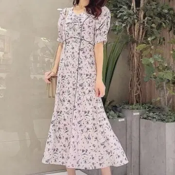 노엘라  거친 터치 플라워 원피스