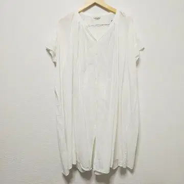 사만사 모스모스 화이트 V넥 원피스
