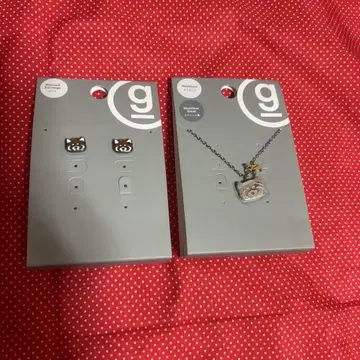 그라니프 이카쿠 귀걸이 및 목걸이