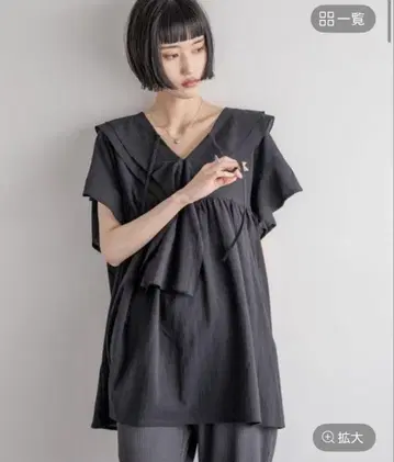 프릴 튜닉 블라우스 블랙 검정 미사용 새상품 택 포함 로리즈팜