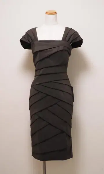 TADASHI SHOJI 원피스 '8' / 11-13호 정도