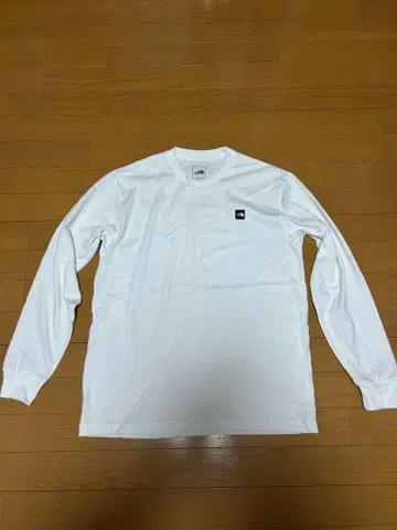 THE NORTH FACE 화이트 긴팔 티셔츠 M