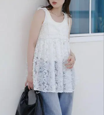 Kastane 카스타네 웨이브 자수 튤 튜닉