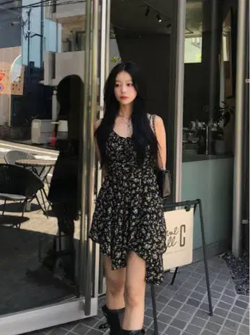 emmy 언밸런스 헴 플라워 미니 원피스