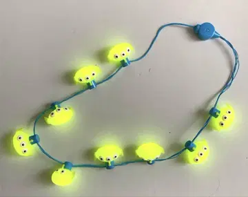 리틀 그리멘의 LED 목걸이