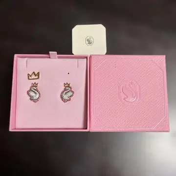 스와로브스키 미사용 새상품 백조와 왕관 3종 크리스탈 귀걸이