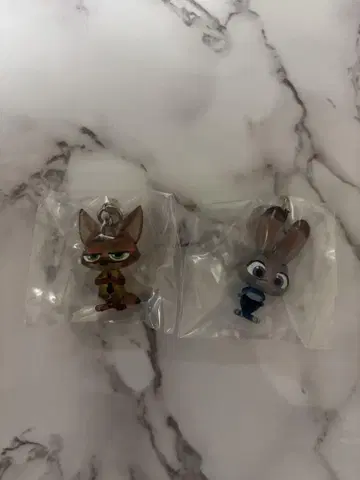 주토피아 메지루시 액세서리 주디 닉 2개 세트